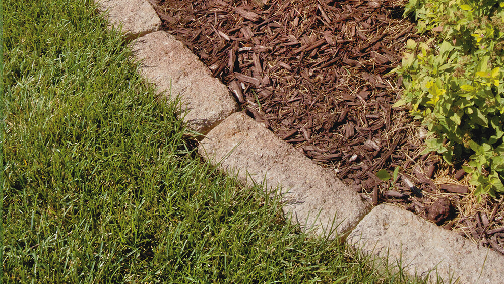 Lawn Edging - Badger State Maintenance